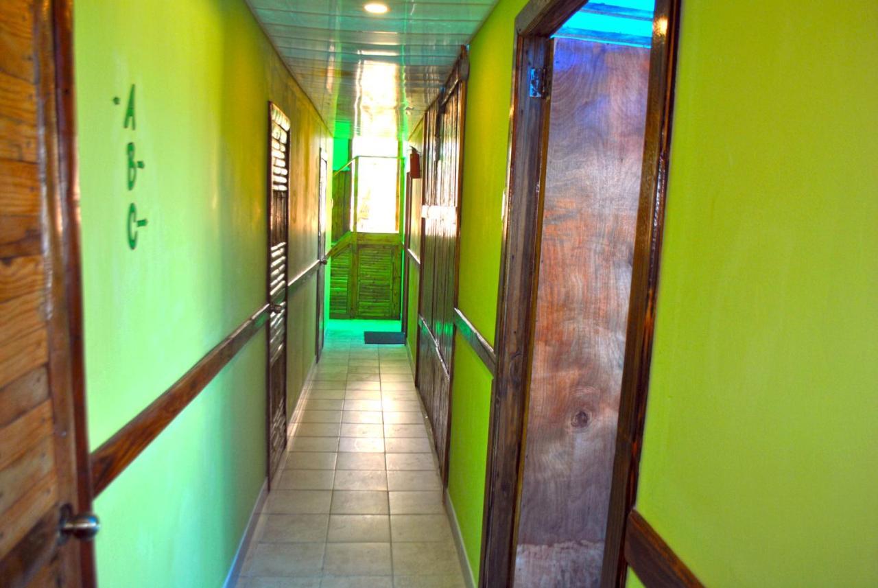 Hostel Eco Punta Cana Bagian luar foto